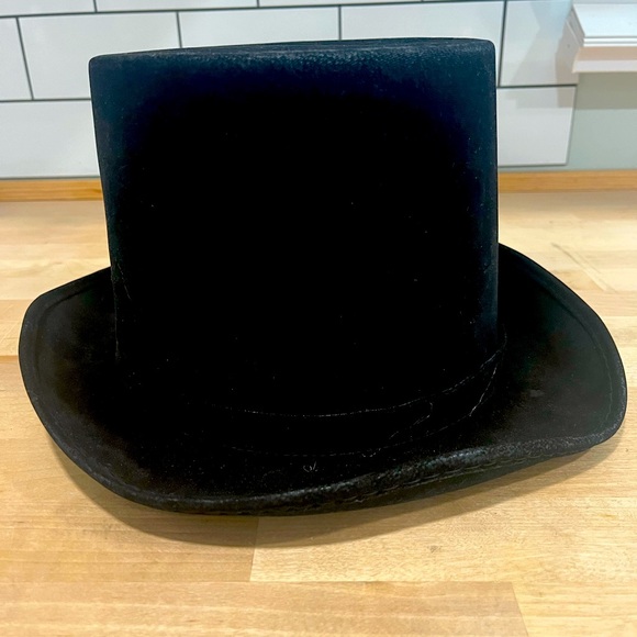 New Spirit Halloween Men's Deluxe Black Top Hat 🎩 - Picture 2 of 4